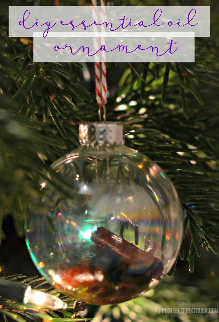 Create your own DIY Essential Oil Ornaments!! Check out these simple tutorial that will make your home smell like Christmas!
