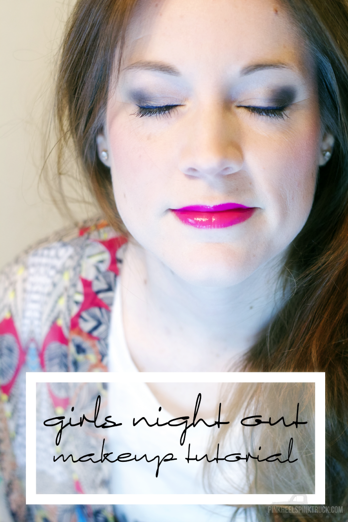 Looking for a fun new makeup look for Girls Night Out? Look no further! This look pairs dark navys with pops of pink! Check out my Girls Night Out Makeup Tutorial