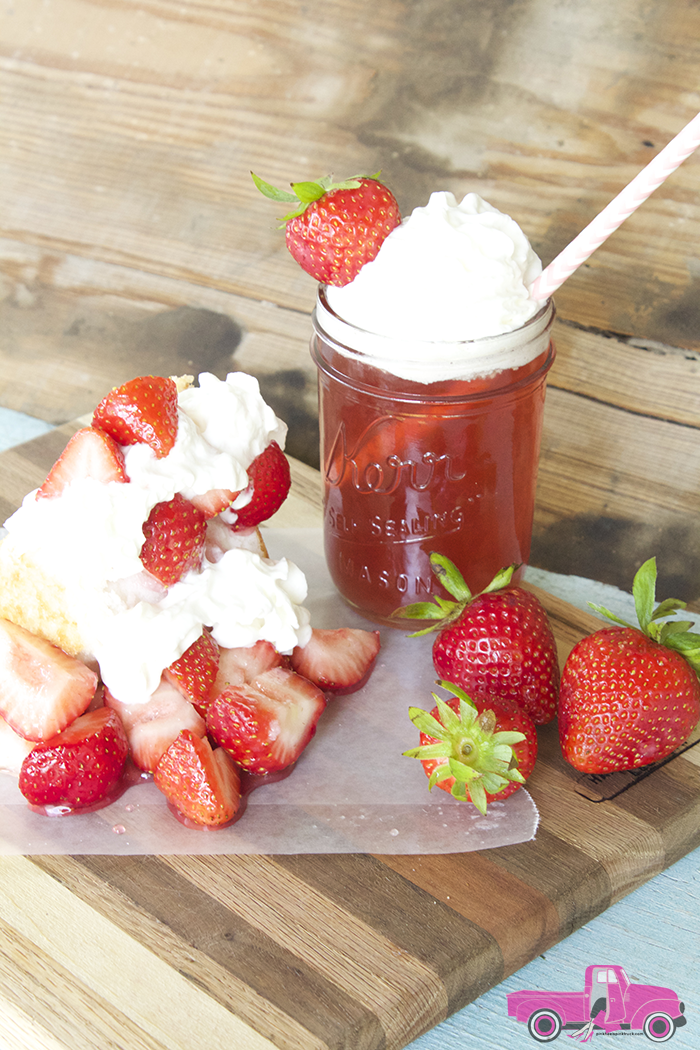 Are you a strawberry fan? How about strawberry shortcake? Then you are sure to love my take on this Strawberry Shortcake Moonshine cocktail. Bring on summertime!